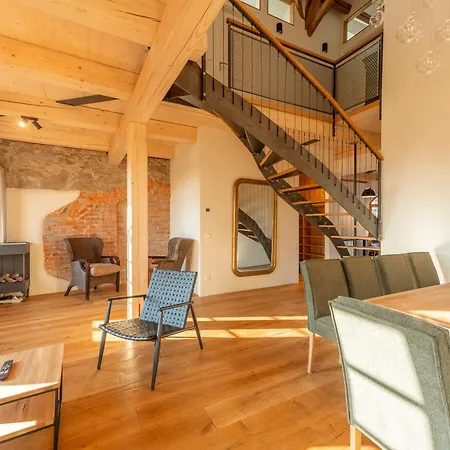 Apartment Exklusive Galeriewohnung Mit Kamin, Whirlwanne & Fasssauna - Hexenburg Bei Dresden