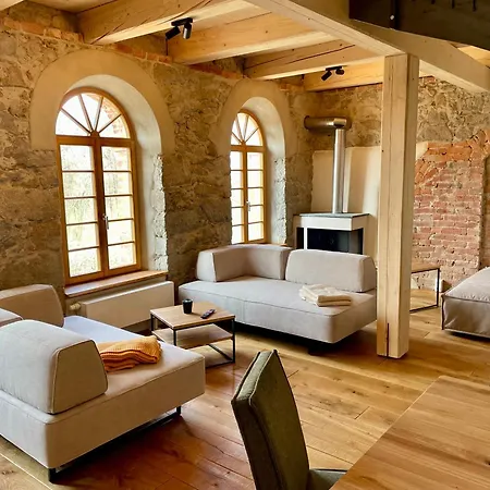Apartment Exklusive Galeriewohnung Mit Kamin, Whirlwanne & Fasssauna - Hexenburg Bei Dresden Grossharthau