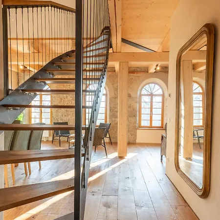 Grosse Galeriewohnung Mit Whirlpool, Kamin & Fasssauna - Hexenburg Bei Dresden Διαμέρισμα Großharthau