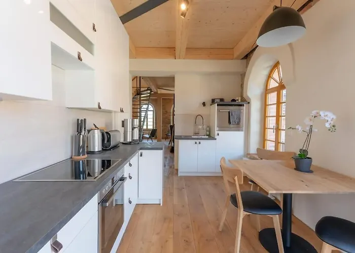 アパート Hexenburgbeidresden Mit Fasssauna 4 Raum Architektengaleriewohnung Mit Whirlwanne, Kamin, Balkon-naehe Saechsische Schweiz Dresden Großharthau